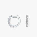 Små D Color Moissanite örhängen i 925 silver för kvinnor