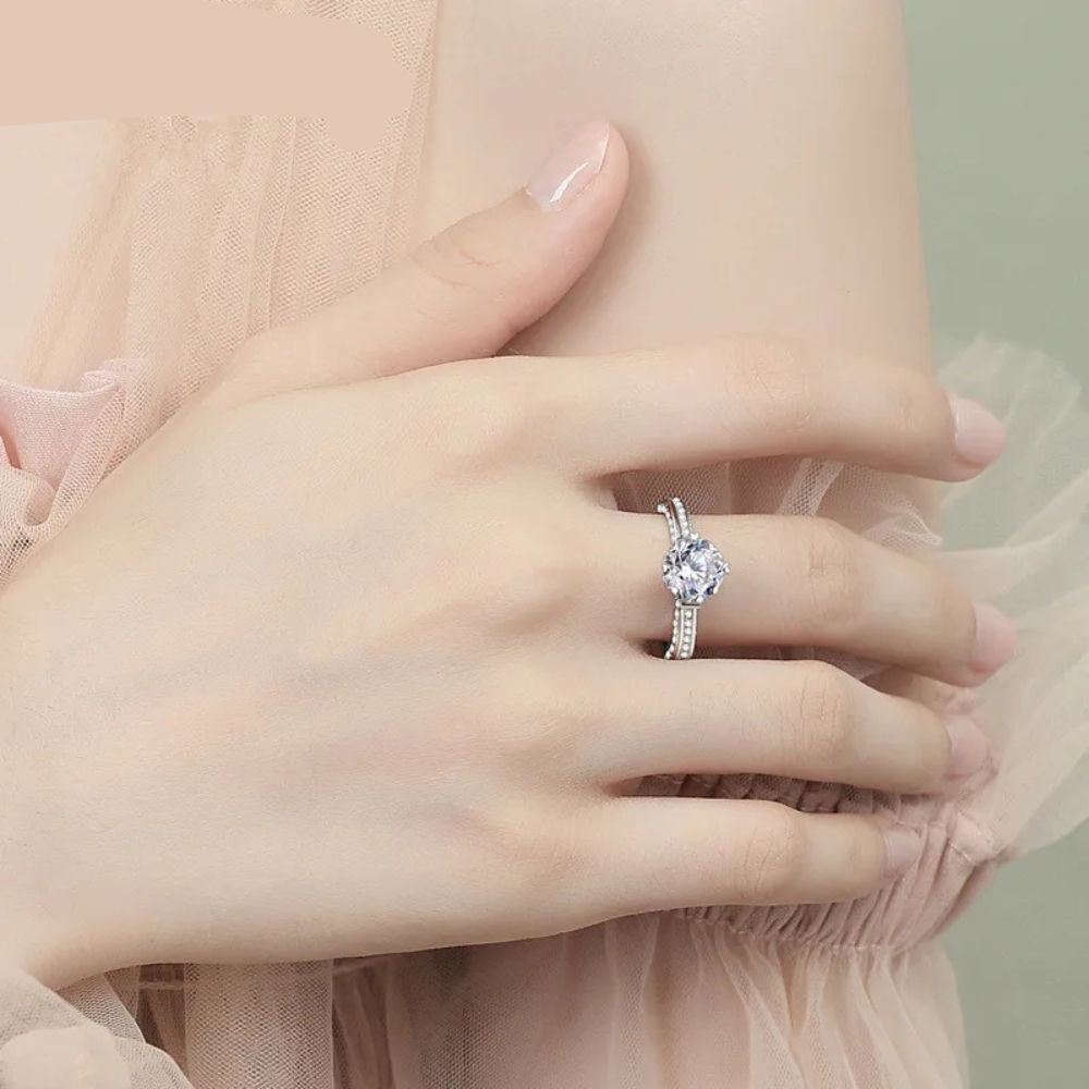 S925 Silver Knot Ring med 1ct Moissanite och