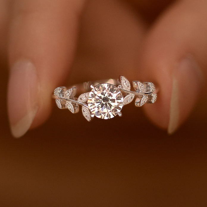 1CT Moissanite Leaf Ring i 925 Silver