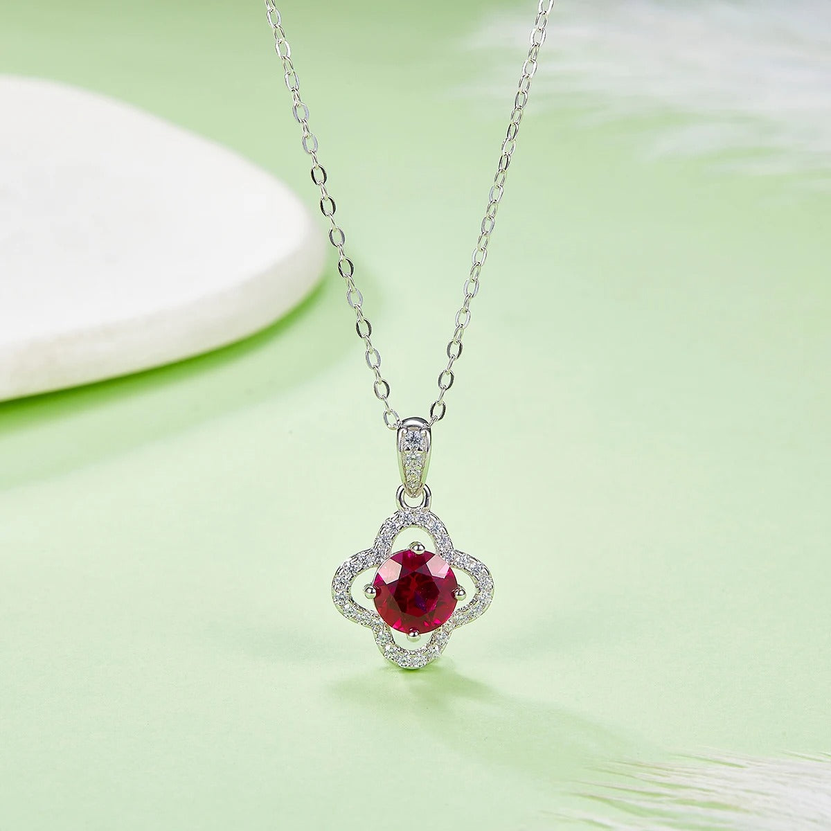 18K vitguld halsband med Moissanite och Ruby 1.0CT